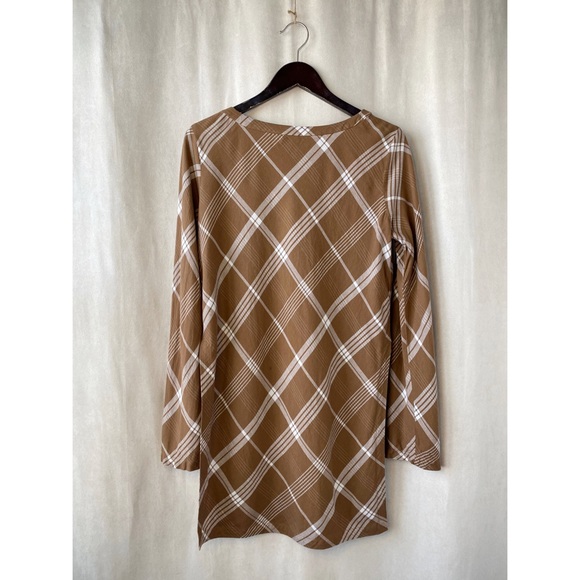 Uniqlo Brown/White Plaid Side Slit Blouse - Picture 6 of 7